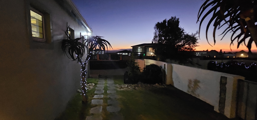 4 Bedroom Property for Sale in Myburgh Park Western Cape